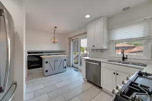 1233 N Hickory Trail, Addison, IL 60101 - Photo 10