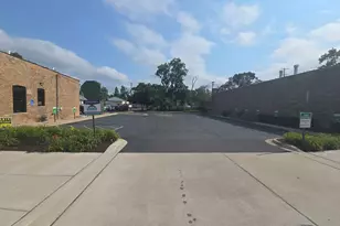 122 W Main St, Cary, IL 60013 - Photo 1