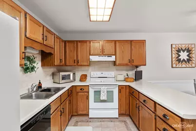605 Willow Street, Maple Park, IL 60151 - Photo 4