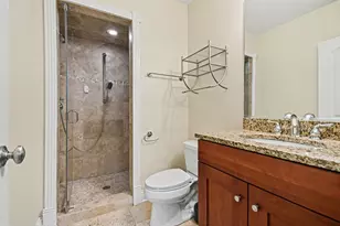 5210 N Winthrop Ave, Chicago, IL 60640 - Photo 12