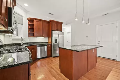 5210 N Winthrop Avenue #2, Chicago, IL 60640 - Photo 8