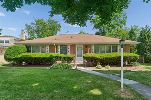 5020 Coyle Ave, Skokie, IL 60077 - Photo 1