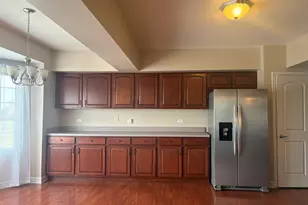 7904 Trinity Cir, Tinley Park, IL 60487 - Photo 4