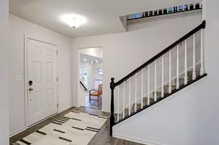 142 Piper Glen Ave, Oswego, IL 60543 - Photo 2