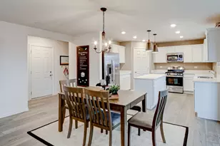 142 Piper Glen Ave, Oswego, IL 60543 - Photo 14