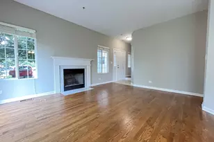589 Fox Ridge Dr, Fox Lake, IL 60020 - Photo 8