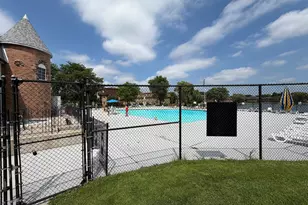 9428 Bay Colony Dr, Des Plaines, IL 60016 - Photo 16