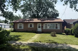 7301 W 113th St, Worth, IL 60482 - Photo 1
