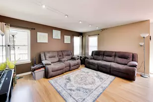 113 Linden Ave, Streamwood, IL 60107 - Photo 14