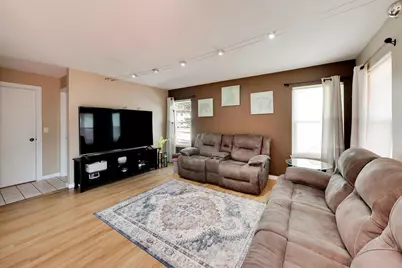 113 Linden Avenue, Streamwood, IL 60107 - Photo 16