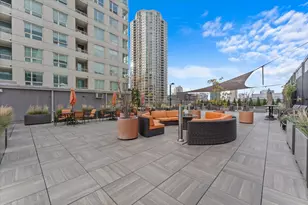 345 N LaSalle St, Chicago, IL 60654 - Photo 16