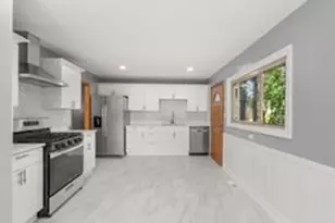 501 Lafayette Ln, Hoffman Estates, IL 60169 - Photo 10
