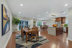 9382 Landings Ln, Des Plaines, IL 60016 - Photo 2