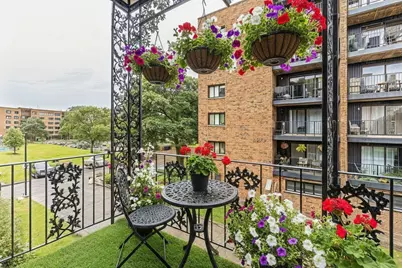 9382 Landings Lane #K307, Des Plaines, IL 60016 - Photo 12