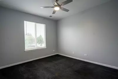 2837 Oakmont Drive, Montgomery, IL 60538 - Photo 8