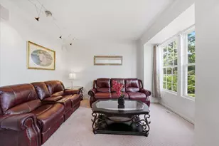 663 Huntington Blvd, West Dundee, IL 60118 - Photo 4