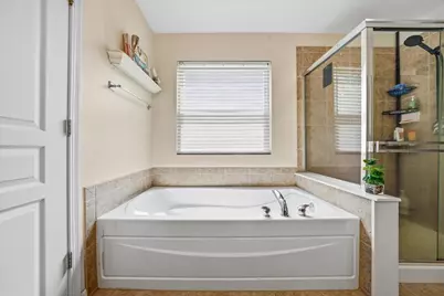 663 Huntington Boulevard, West Dundee, IL 60118 - Photo 16
