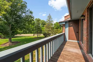 1824 Portsmouth Dr, Lisle, IL 60532 - Photo 8