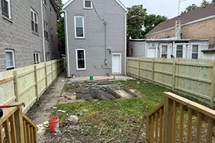 1821 S Fairfield Ave, Chicago, IL 60608 - Photo 24