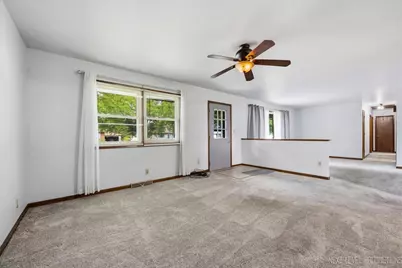 3268 D Hutchison Avenue, Joliet, IL 60431 - Photo 8