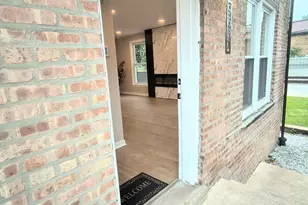 9637 S Wood St, Chicago, IL 60643 - Photo 10