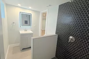 8117 S Michigan Ave, Chicago, IL 60619 - Photo 8
