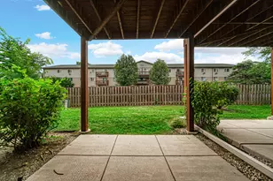 673 E Fountainview Dr, Mundelein, IL 60060 - Photo 18