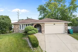 17055 Hickory Ct, Orland Hills, IL 60487 - Photo 1