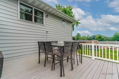 214 Millard Avenue, Fox River Grove, IL 60021 - Photo 32