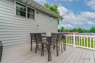 214 Millard Ave, Fox River Grove, IL 60021 - Photo 32