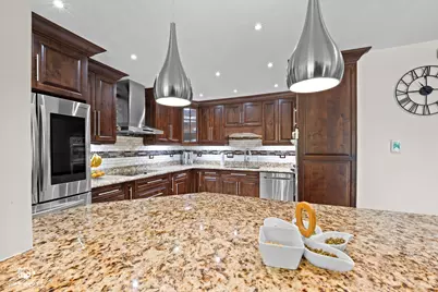 2605 Oxford Court, Darien, IL 60561 - Photo 12