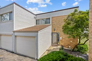 369 Cedartree Ct, Hoffman Estates, IL 60169 - Photo 1
