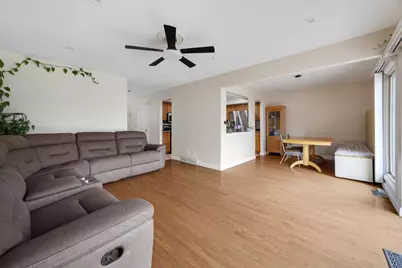 369 Cedar Tree Court, Hoffman Estates, IL 60169 - Photo 4