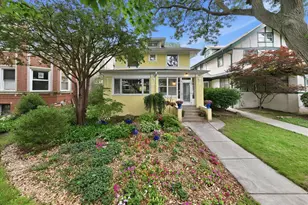 1527 W Juneway Terrace, Chicago, IL 60626 - Photo 2