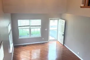 21529 Franklin Cir, Plainfield, IL 60544 - Photo 2
