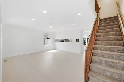 1320 Burns Drive, Elgin, IL 60120 - Photo 4