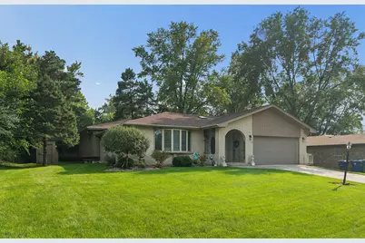 12001 W Lake View Drive, Orland Park, IL 60467 - Photo 2