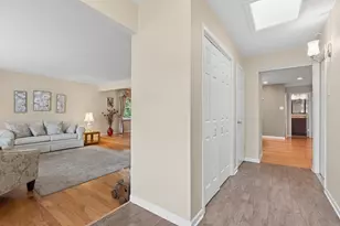 12001 W Lake View Dr, Orland Park, IL 60467 - Photo 8