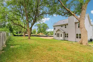 1081 Northwestern Ave, Gurnee, IL 60031 - Photo 36