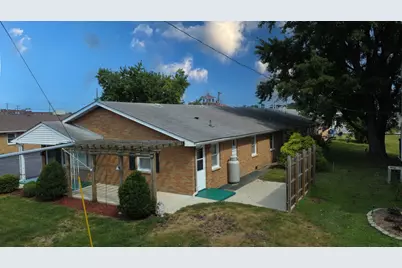304 E Cherry Street #1, Watseka, IL 60970 - Photo 4