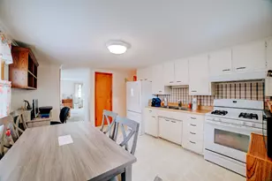 304 E Cherry St, Watseka, IL 60970 - Photo 12