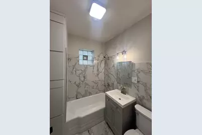 5017 N Sawyer Avenue #Apt1, Chicago, IL 60625 - Photo 4