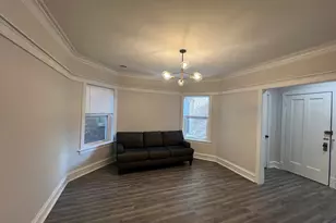 5017 N Sawyer Ave, Chicago, IL 60625 - Photo 2