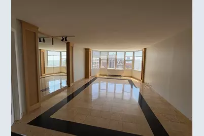 525 W Hawthorne Place #1907, Chicago, IL 60657 - Photo 8