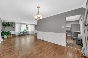 17742 Larkspur Ln, Homewood, IL 60430 - Photo 8