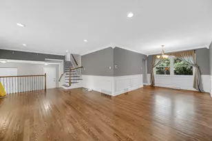 17742 Larkspur Ln, Homewood, IL 60430 - Photo 6
