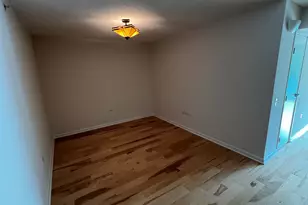 9655 Woods Dr, Skokie, IL 60077 - Photo 2