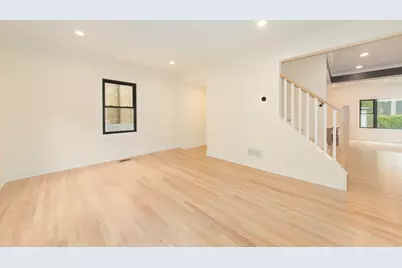 7111 N Mason Avenue, Chicago, IL 60646 - Photo 6