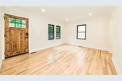 7111 N Mason Avenue, Chicago, IL 60646 - Photo 4