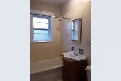 232 Elmwood Avenue #2N, Evanston, IL 60202 - Photo 2
